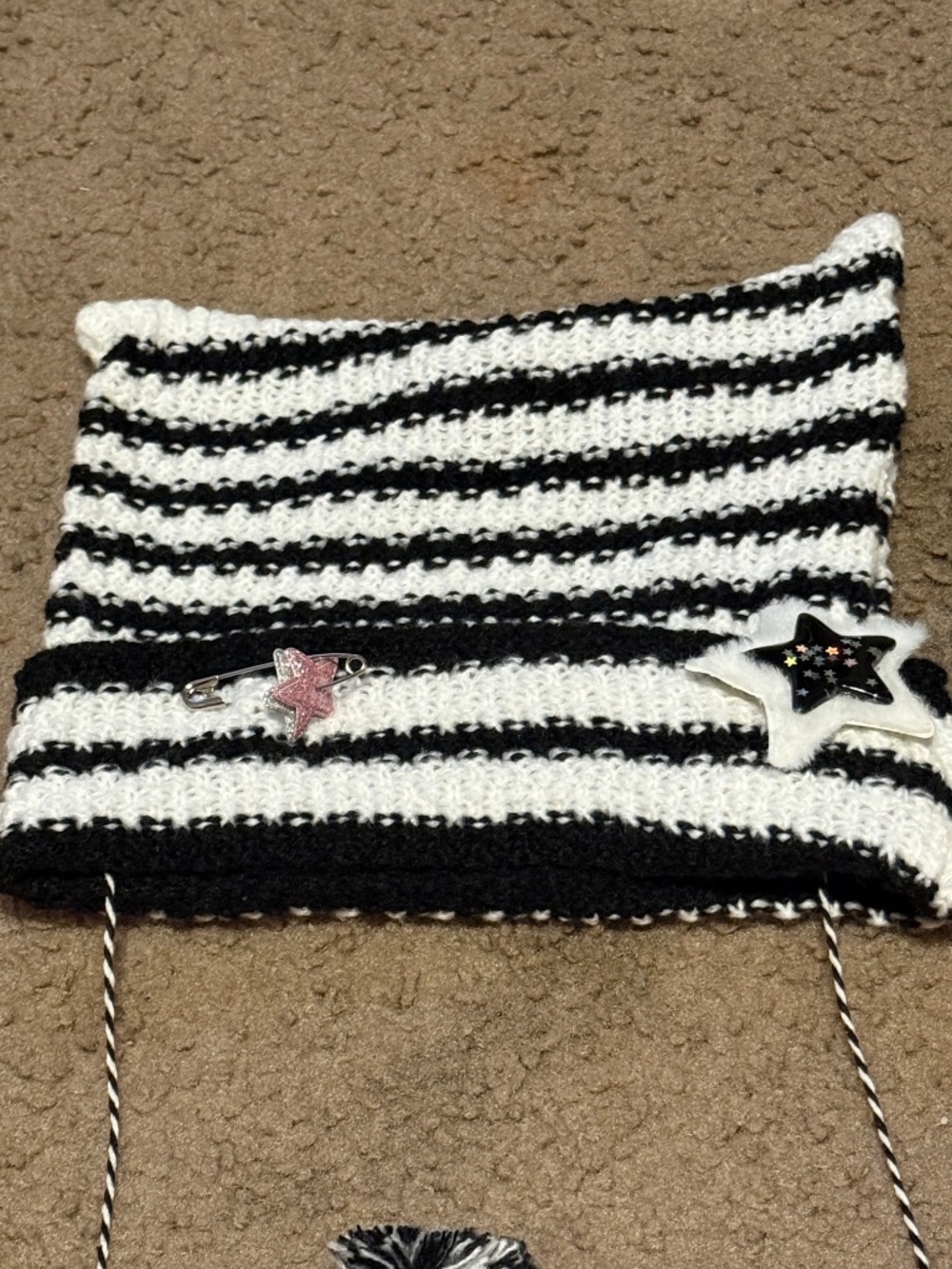 Stripes cat hat - Picture 2 of 5